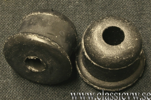 GUMMIGENOMFÖRING BRÄNSLERÖR / CHASSI (2)