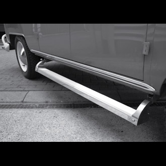 FOTSTEG TYP 2 -79 UNDER SIDODÖRRAR RF / ALUMINIUM