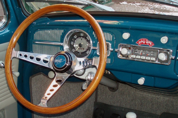 RATT F4 SPEEDWELL TRÄ/POLERAD