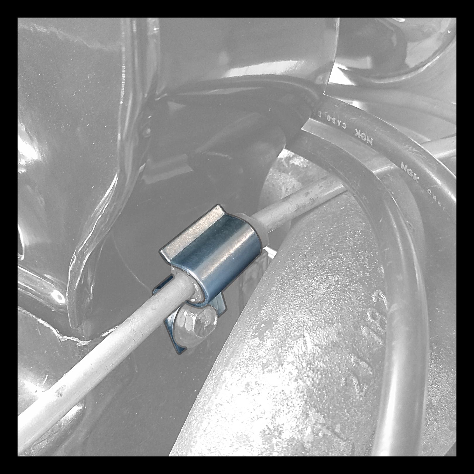 FÄSTE BENSINRÖR CHASSI/PUMP 12-1600CC 6MM BBT